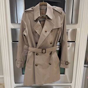 Burberry Kensington Double Breasted Trench Coat Vintage 2006